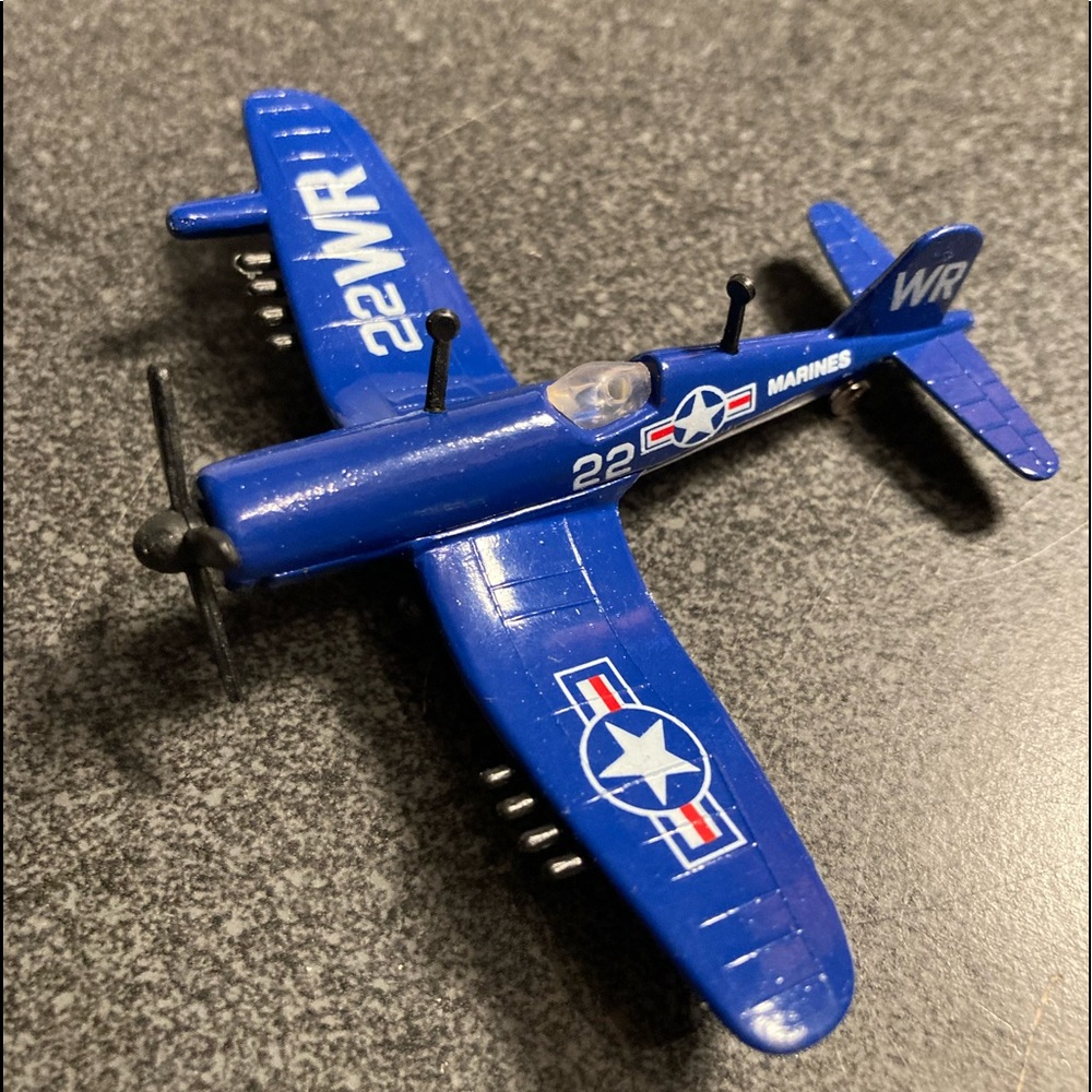 World War II Airplane set metal planes with great detail 10 to set NEW in box